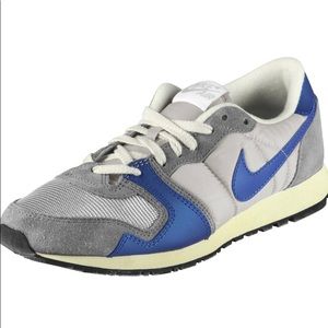 nike defender 550 hooded jacket